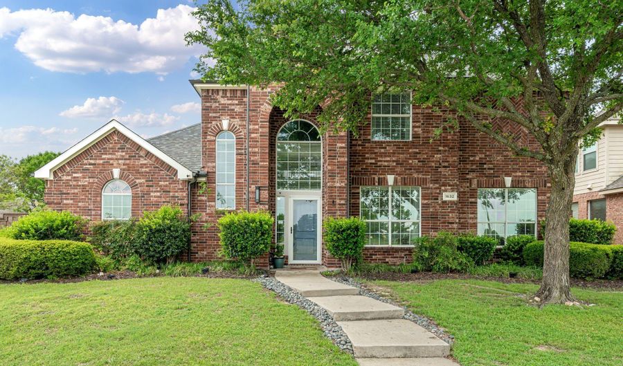 1632 Clear Springs Dr, Allen, TX 75002 - 4 Beds, 4 Bath