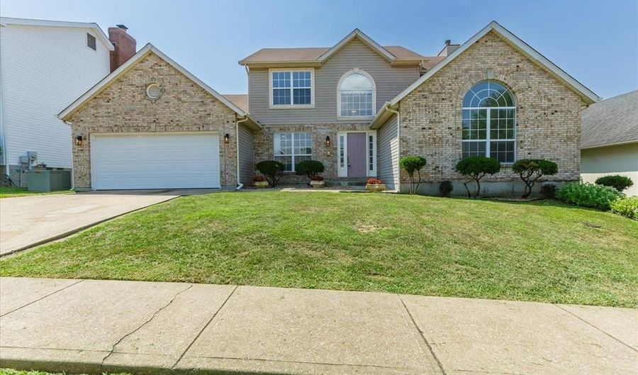 10354 Jade Forest Dr, Affton, MO 63123 - 4 Beds, 4 Bath