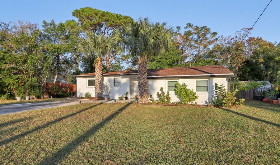 409 SAILFISH Dr E, Atlantic Beach, FL 32233 - 4 Beds, 3 Bath