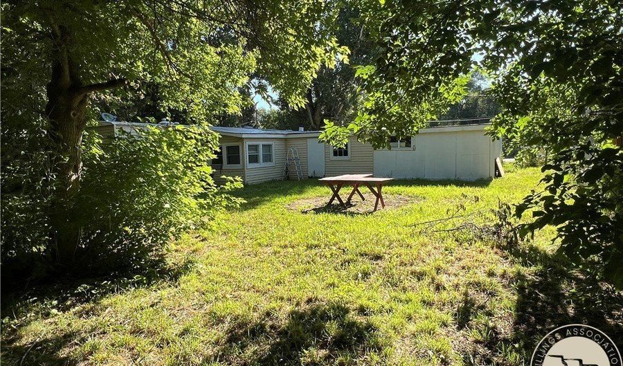 208 Hemlock Dr, Billings, MT 59101 - 2 Beds, 1 Bath