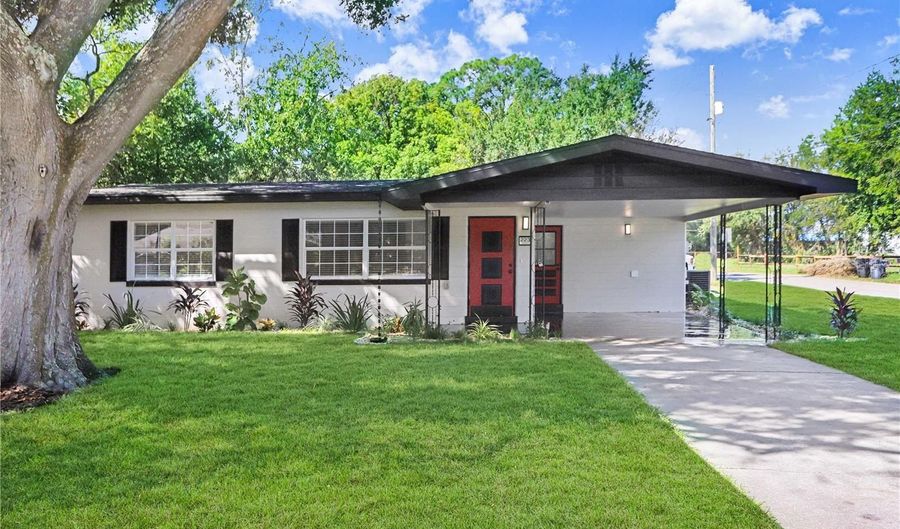 223 PINEHURST Dr, Auburndale, FL 33823 - 4 Beds, 3 Bath
