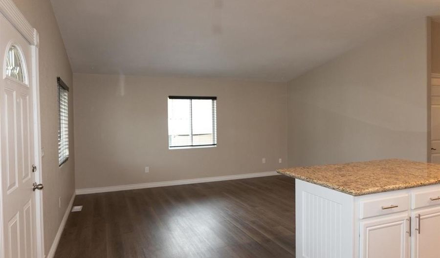1638 Calavo Rd 10, Fallbrook, CA 92028 - 2 Beds, 2 Bath