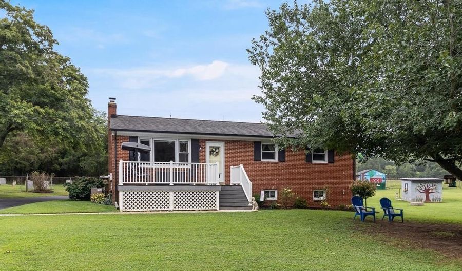 16201 SAINT PHILLIPS Rd, Aquasco, MD 20608 - 3 Beds, 3 Bath