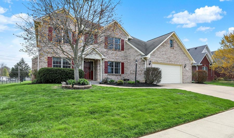 1611 Connemara Rd, Indianapolis, IN 46217 - 4 Beds, 3 Bath