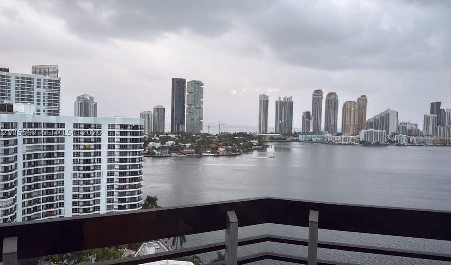 3530 Mystic Pointe Dr 2013, Aventura, FL 33180 - 2 Beds, 2 Bath