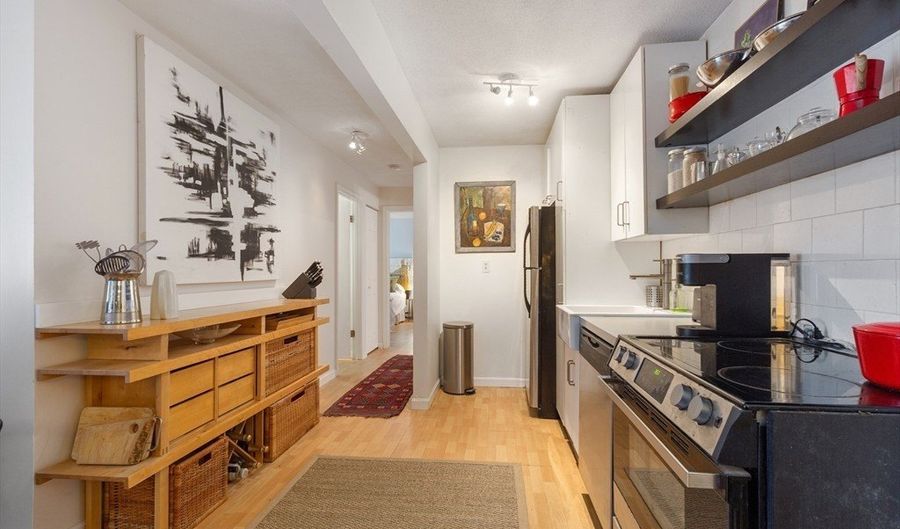 800 Bearses Way 5EC, Barnstable, MA 02601 - 2 Beds, 2 Bath