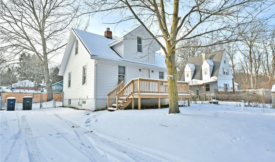 1970 Newdale Ave, Akron, OH 44320 - 3 Beds, 1 Bath