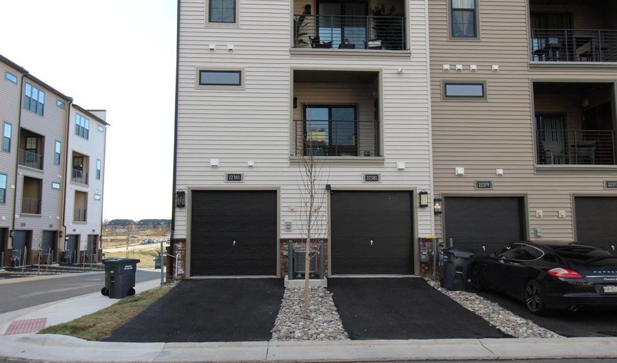 22383 ROANOKE RISE Ter, Ashburn, VA 20148 - 3 Beds, 3 Bath