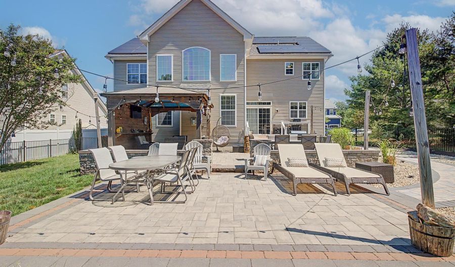 85 Freedom Hills Dr, Barnegat, NJ 08005 - 5 Beds, 4 Bath