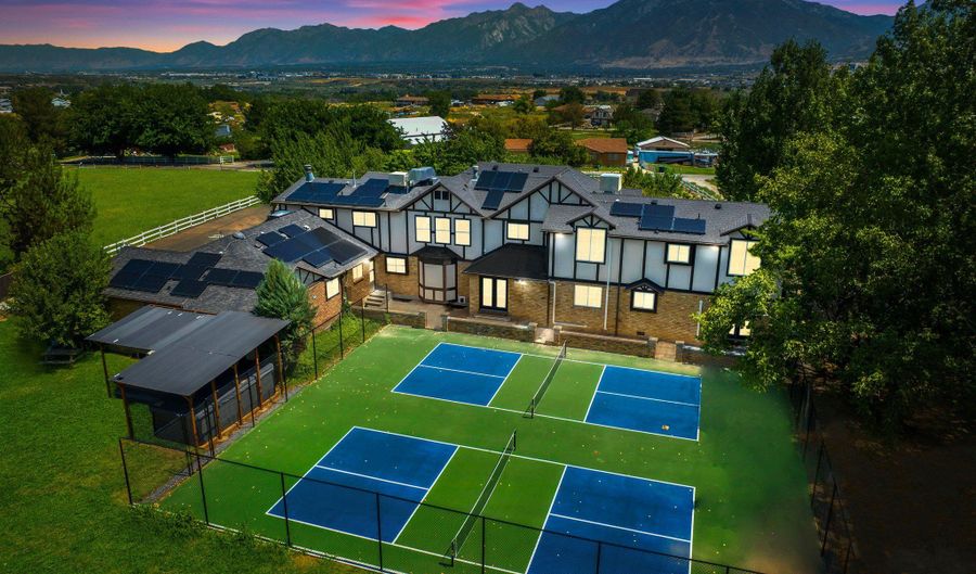 1890 W ROCK Holw, Bluffdale, UT 84065 - 10 Beds, 7 Bath