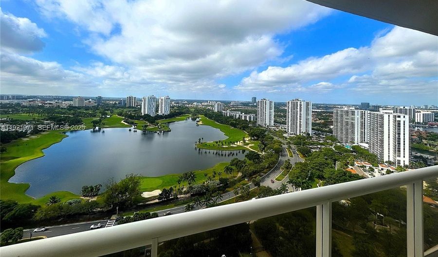 20191 E Country Club Dr 2601, Aventura, FL 33180 - 3 Beds, 3 Bath