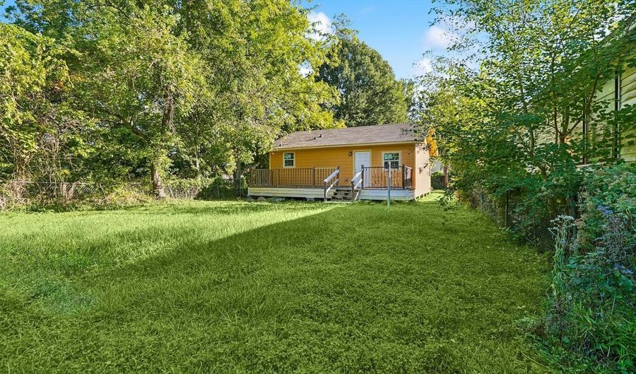 2371 E Smiley Ave, Baton Rouge, LA 70806 - 2 Beds, 1 Bath