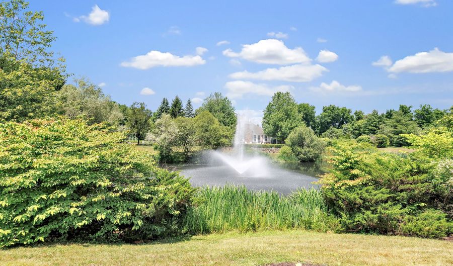51 Faith Ln 51, Danbury, CT 06810 - 2 Beds, 3 Bath