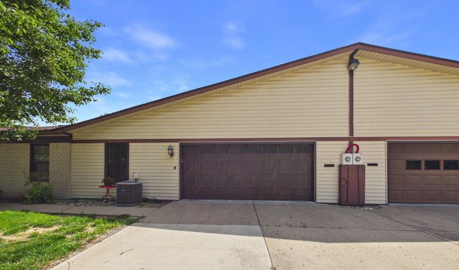 4406 Dartmouth Dr, Anderson, IN 46013 - 2 Beds, 3 Bath