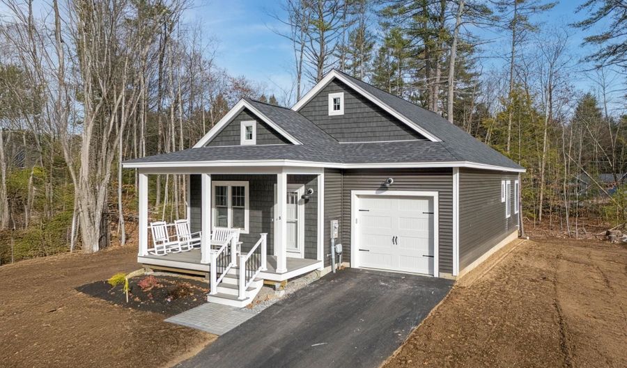 1 Renee Dr, Amherst, NH 03031 - 2 Beds, 2 Bath