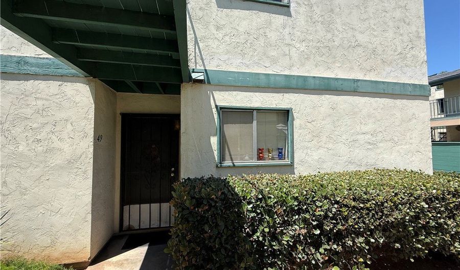 1817 E Grand Ave 49, Escondido, CA 92027 - 2 Beds, 2 Bath
