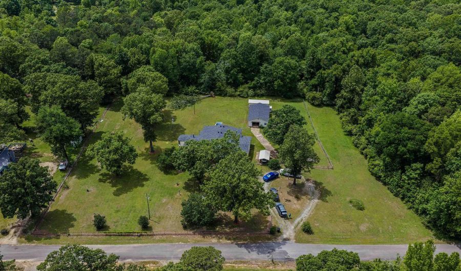 12415 Dodder Dr, Alexander, AR 72002 - 5 Beds, 3 Bath
