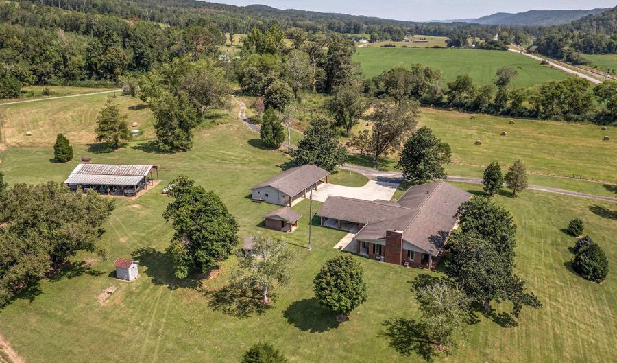 4294 US Highway 11 N, Attalla, AL 35954 - 5 Beds, 4 Bath