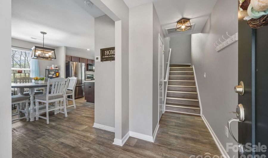 813 Yorkshire Dr, Albemarle, NC 28001 - 3 Beds, 3 Bath