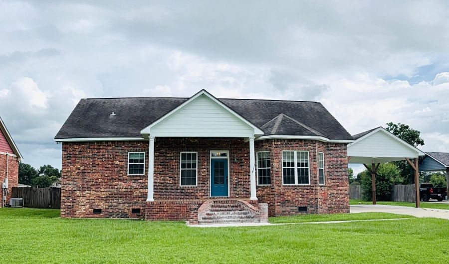 1302 Mcveigh Rd, Arnaudville, LA 70512 - 3 Beds, 2 Bath