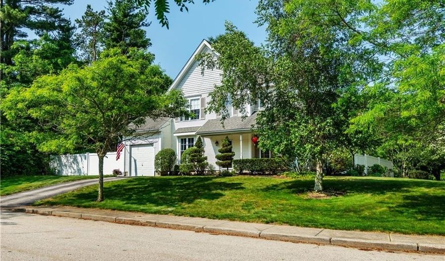 50 S Pond Dr, Coventry, RI 02816 - 3 Beds, 3 Bath