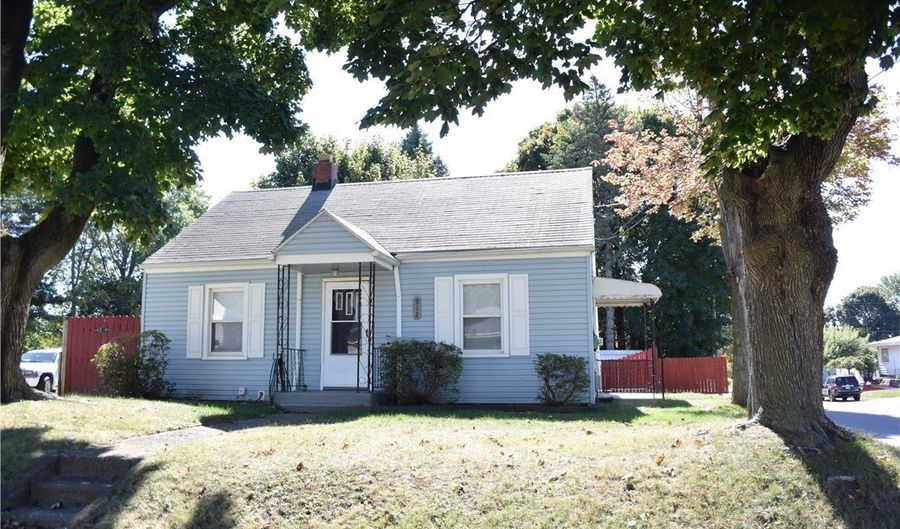 912 Lindsay Ave, Akron, OH 44306 - 2 Beds, 1 Bath