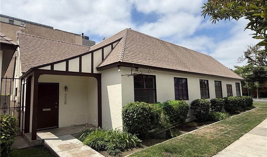 220 W Cypress, Anaheim, CA 92805 - 0 Beds, 0 Bath