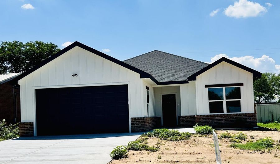 407 Ave. M, Abernathy, TX 79311 - 3 Beds, 2 Bath