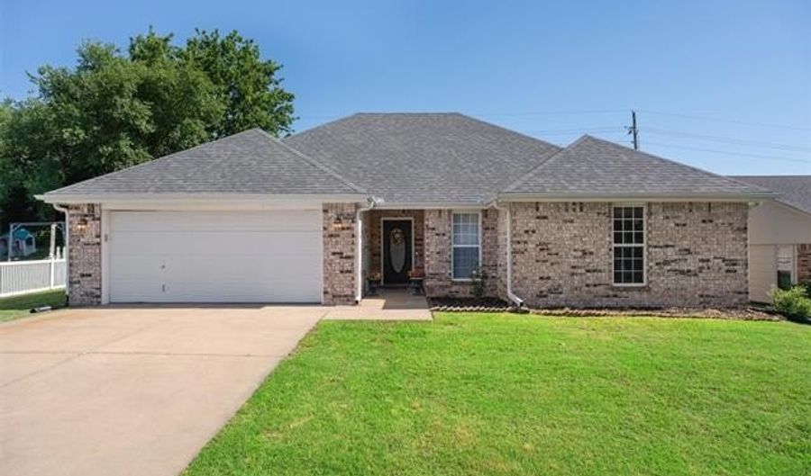 5513 Woodland Rd, Bartlesville, OK 74006 - 3 Beds, 2 Bath