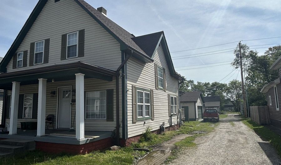 249 N Richland St, Indianapolis, IN 46222 - 4 Beds, 2 Bath