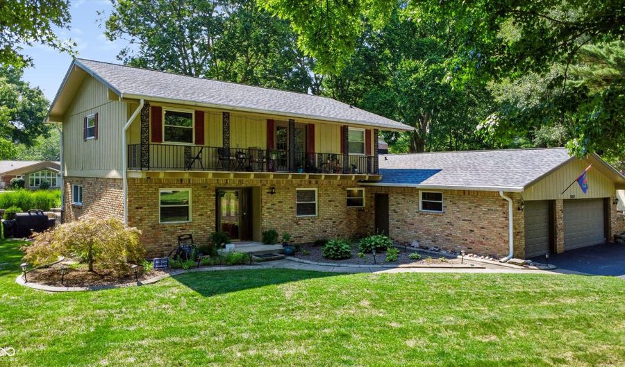 8852 Ridge Hill Dr, Indianapolis, IN 46217 - 4 Beds, 4 Bath