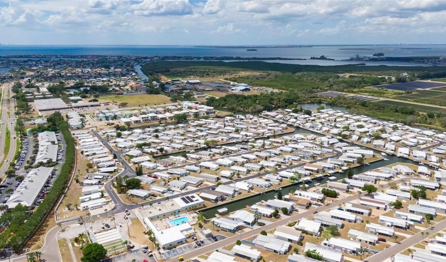 123 SAINT KITTS Way, Apollo Beach, FL 33572 - 2 Beds, 2 Bath