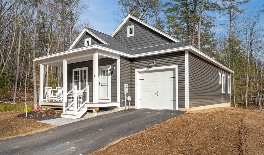 1 Renee Dr, Amherst, NH 03031 - 2 Beds, 2 Bath