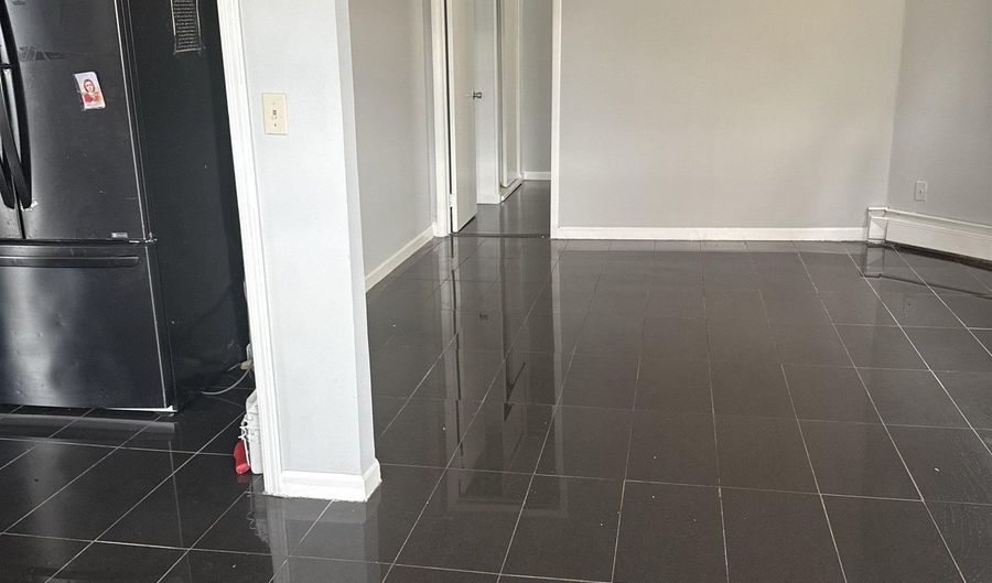 82 W 27TH St, Bayonne, NJ 07002 - 3 Beds, 1 Bath