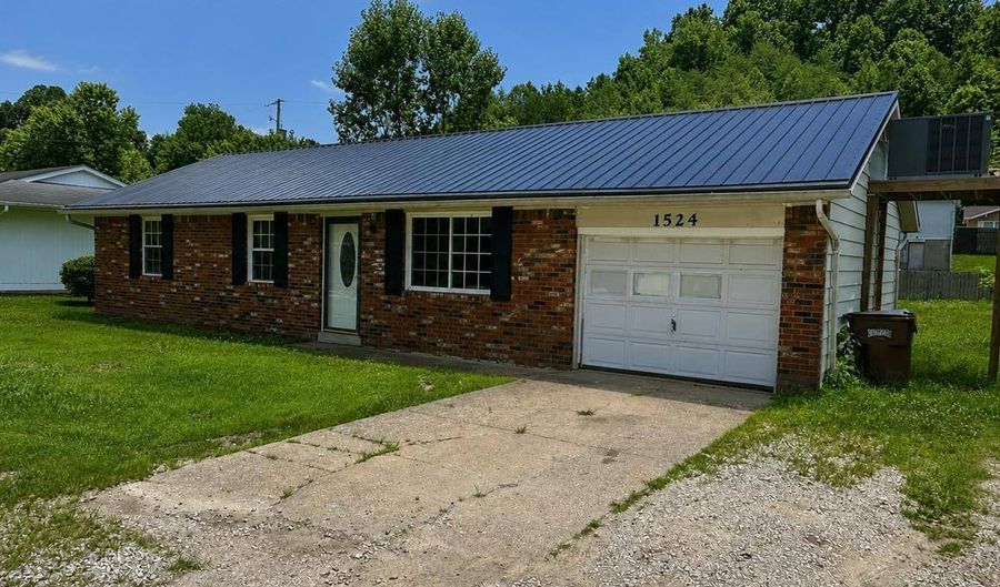 1524 Green Valley Dr, Ashland, KY 41102 - 3 Beds, 1 Bath