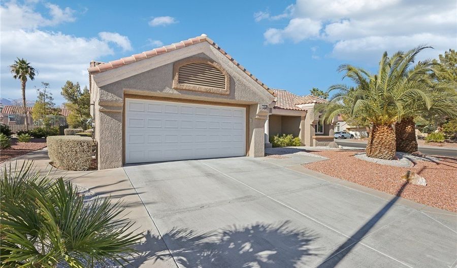 2413 Hidden Glen Ct, Las Vegas, NV 89134 - 2 Beds, 2 Bath