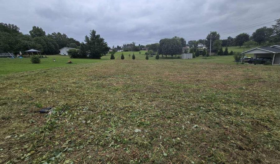 COUNTRY CLUB HEIGHTS S lot 26, Albany, KY 42602 - 0 Beds, 0 Bath