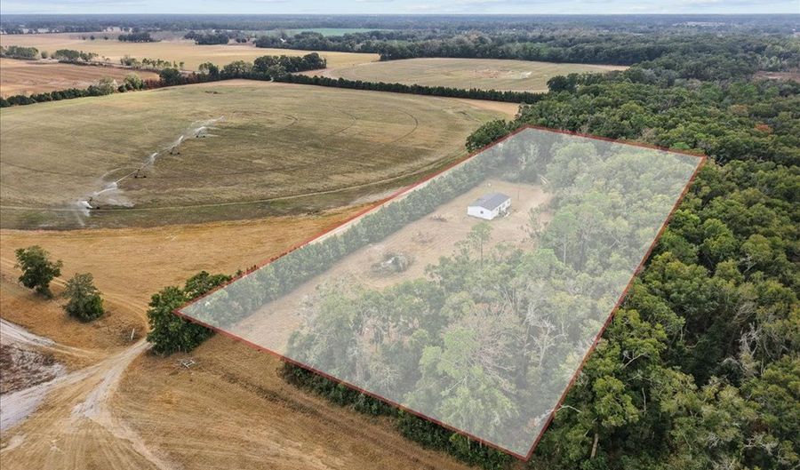 4754 10th St, Bell, FL 32619 - 3 Beds, 2 Bath