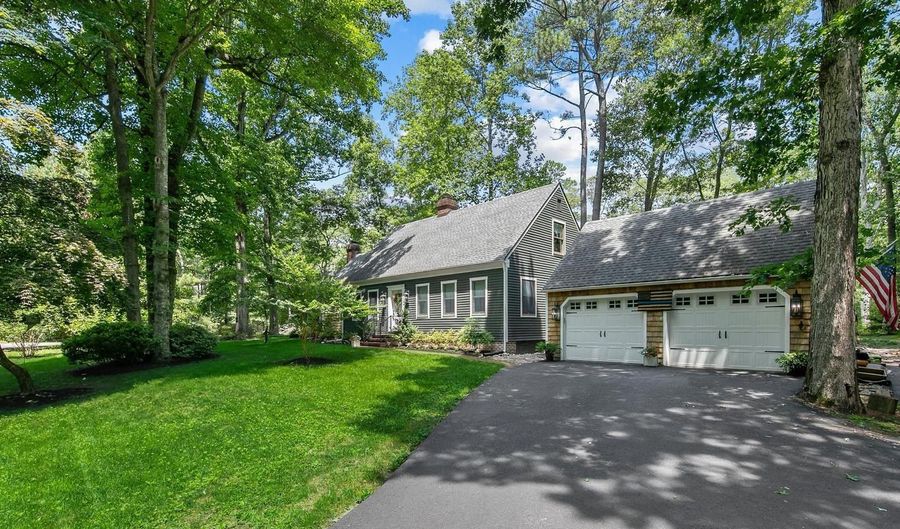 2 MALLARD Dr, Dagsboro, DE 19939 - 4 Beds, 4 Bath