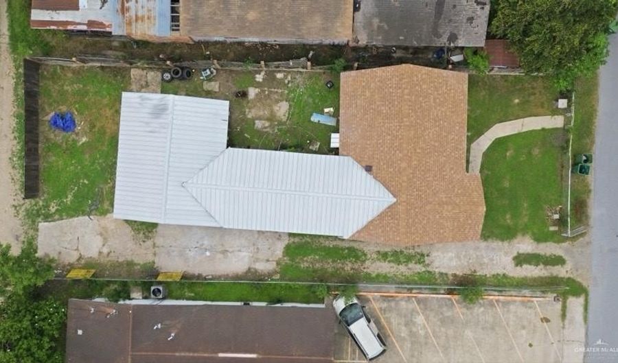 1239 W Ivy Ave, Alamo, TX 78516 - 3 Beds, 1 Bath