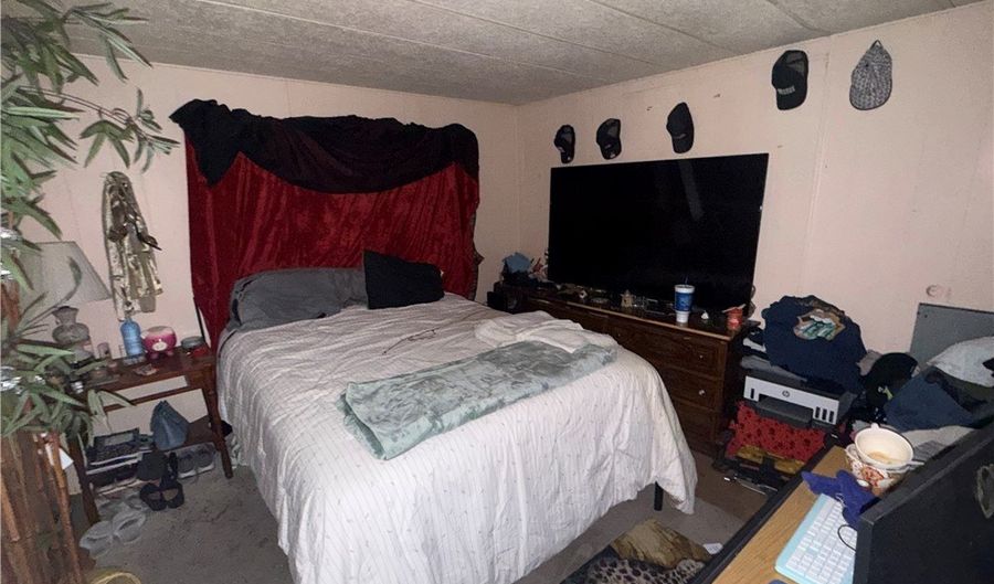 1579 Clover Ln, Bullhead City, AZ 86442 - 3 Beds, 2 Bath