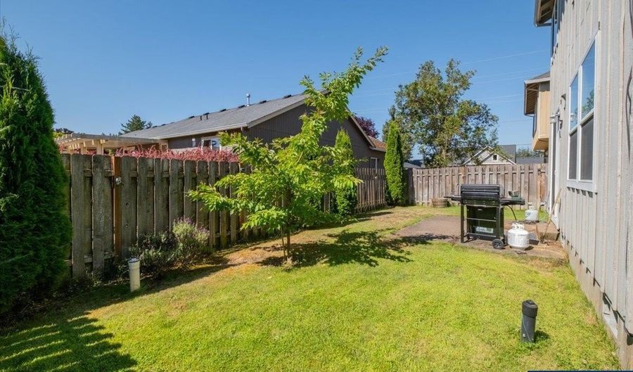 3918 Gusty Ct NE, Albany, OR 97322 - 4 Beds, 3 Bath