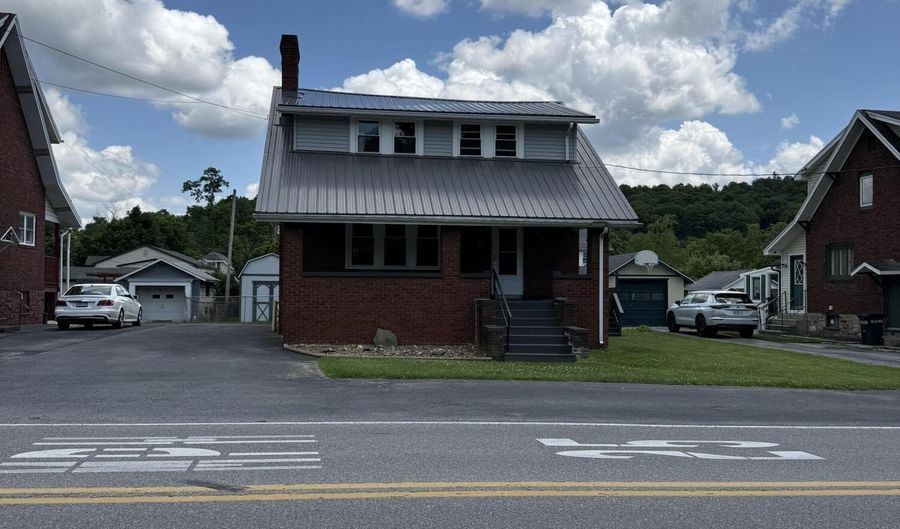 5729 California Ave, Altoona, PA 16602 - 3 Beds, 1 Bath