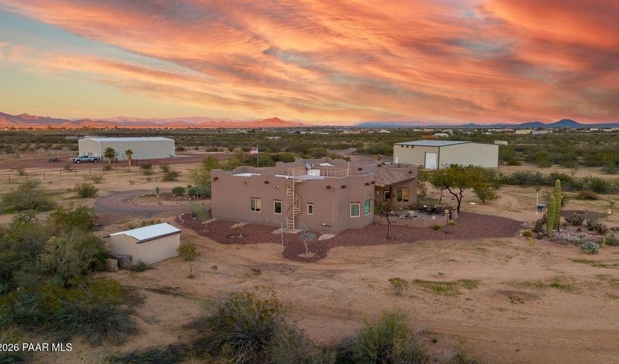 48424 N 520th Ave, Aguila, AZ 85320 - 3 Beds, 2 Bath