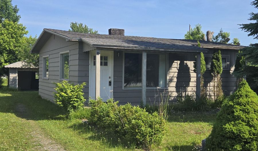 520 Michigan Ave, Alpena, MI 49707 - 2 Beds, 1 Bath