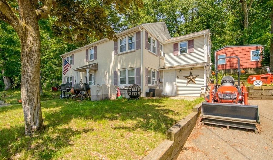 46 Central Ave 2, Ayer, MA 01432 - 2 Beds, 1 Bath