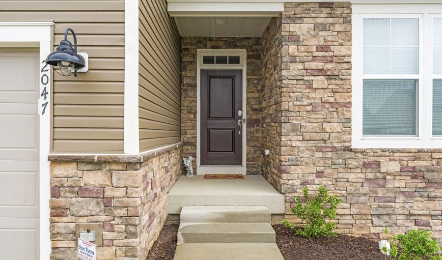 2047 ARMSTRONG Ter, Jeffersonton, VA 22724 - 4 Beds, 3 Bath