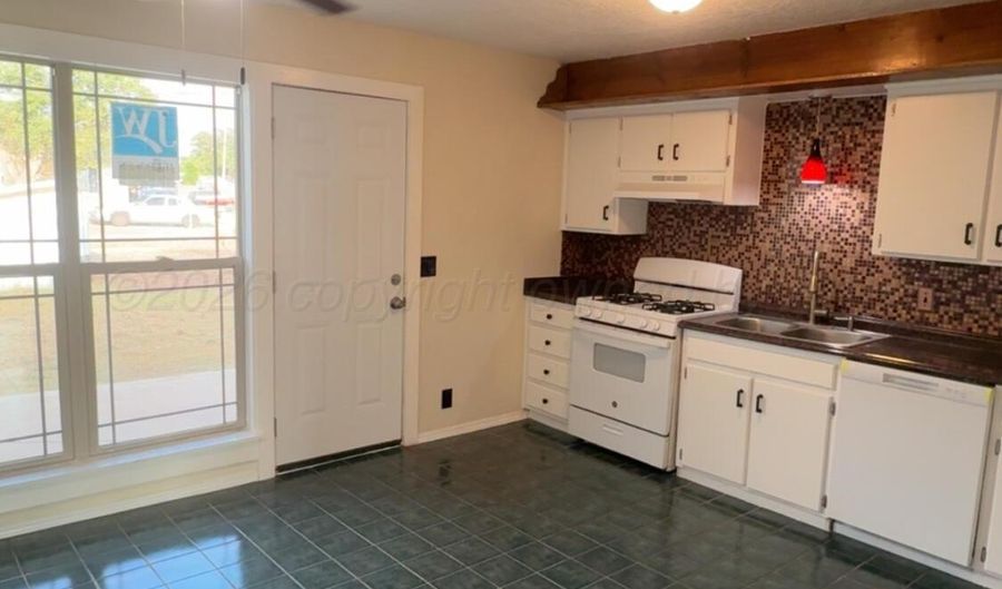 3511 S TYLER St, Amarillo, TX 79110 - 3 Beds, 2 Bath