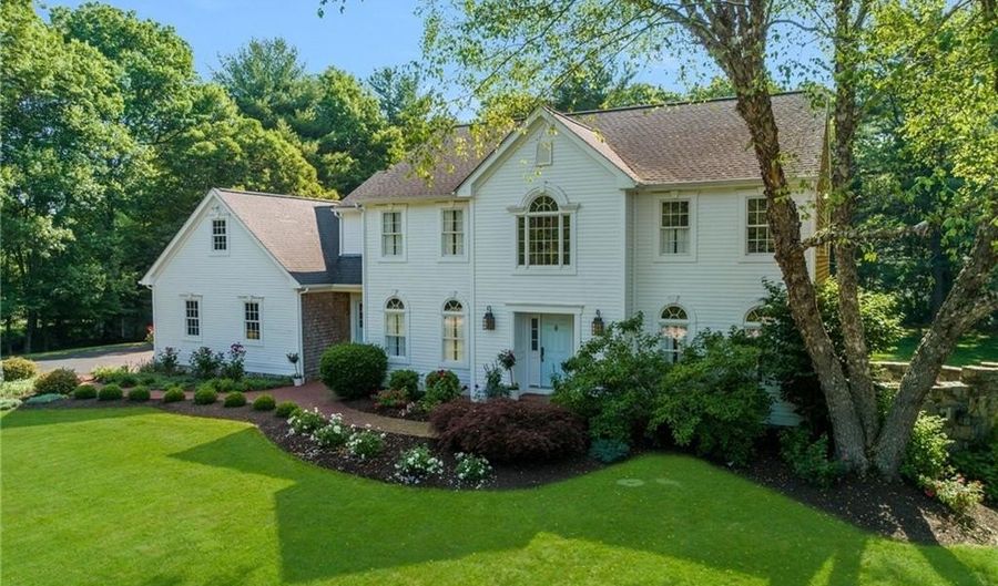 150 Delta Dr, North Kingstown, RI 02874 - 4 Beds, 4 Bath