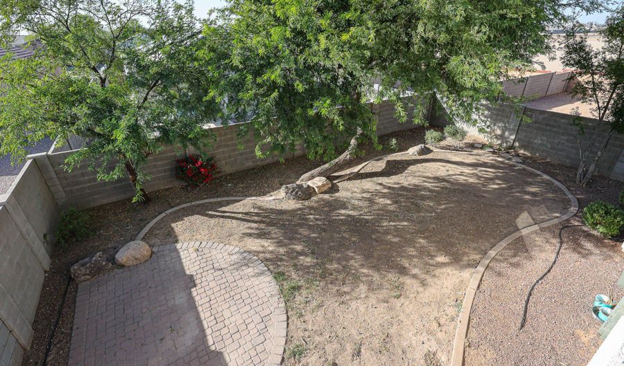 6280 S 251ST Dr, Buckeye, AZ 85326 - 3 Beds, 3 Bath